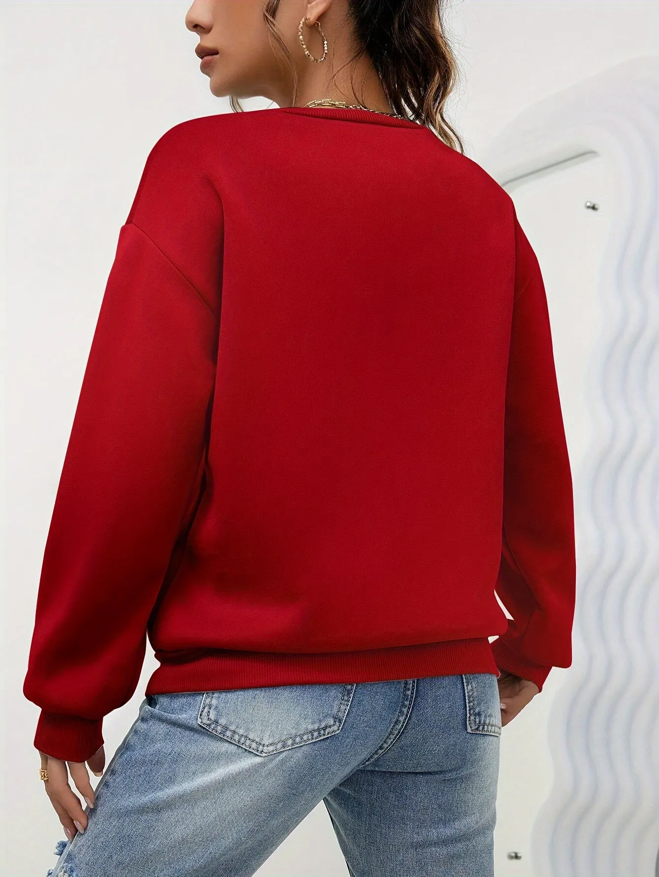 AUDRE - Minimalist Cozy Sweatshirt