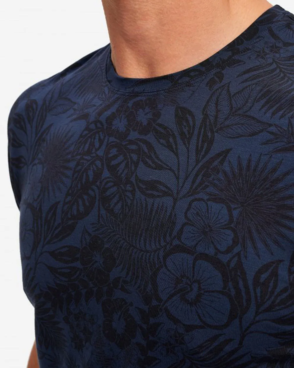 London 3 Short Sleeve T-Shirt in Navy