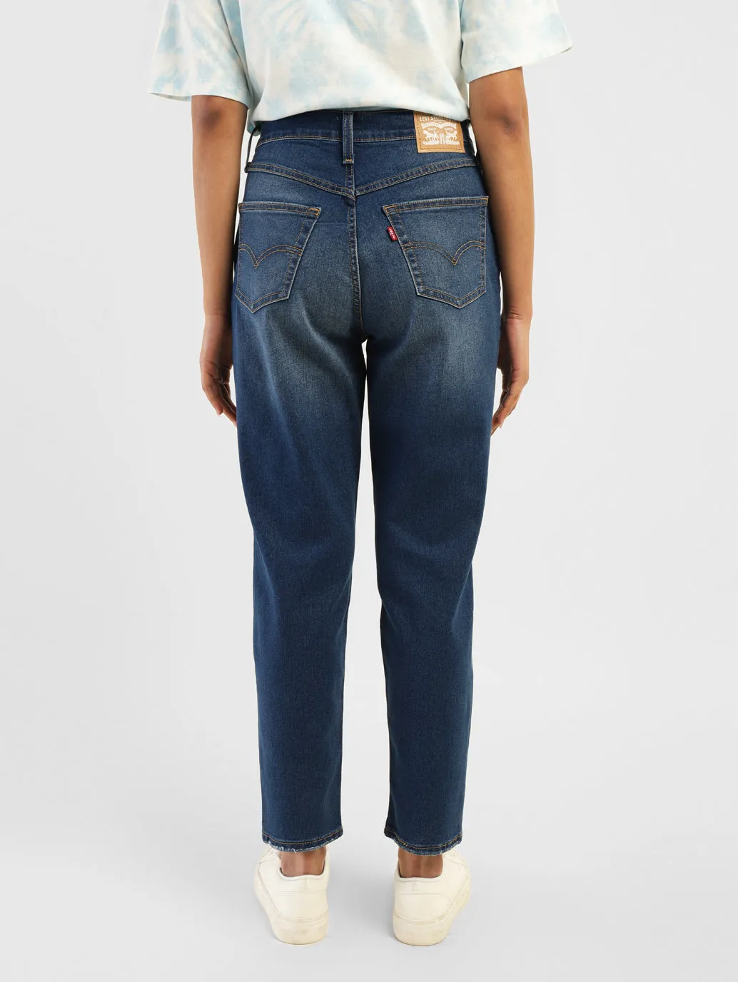 Women's 80s Blue Tapered Fit Mid Rise Jeans